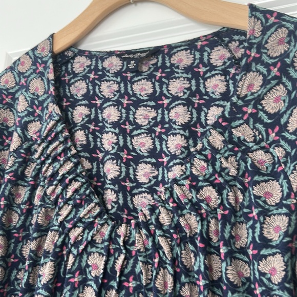 Lucky Brand Floral Print Navy Blue Peasant Top Pintuck Pleats, 3/4 Sleeves Sz M - Picture 1 of 11